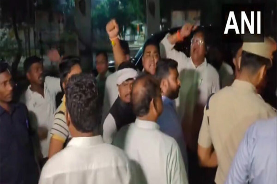 "Got to see the hooliganism of Odisha police": Congress protestors attack BJP government on MLA suspension issue