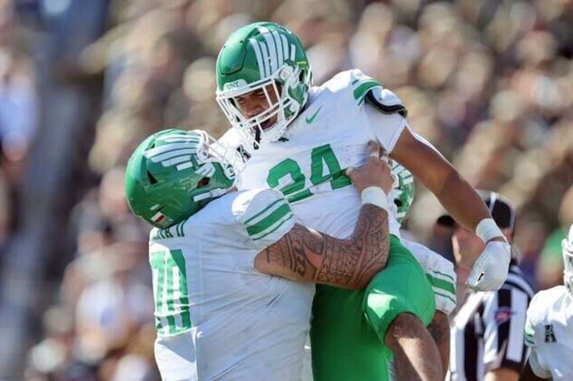 No. 25 North Texas edges San Diego State in wild New Mexico Bowl
