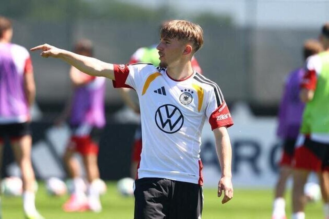 German prodigy Lennart Karl sidelined for World Cup with torn muscle
