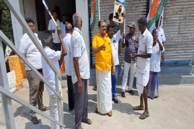 Congress workers stage protest in Tirunelveli condemning Pahalgam attack, demand Amit Shah's resignation