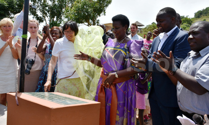 Minister Kyambadde wants parents to change mindset on UPE Minister Kyambadde wants parents to change mindset on UPE