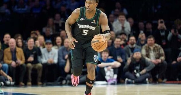 Anthony Edwards , Wolves eager to add to Grizzlie woes