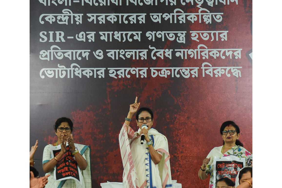 Mamata Banerjee announces DA benefits to state govt employees, pensioners; Rs 500 hike in allowances of priests, muezzins