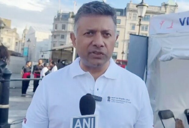 London: Over 700 attend Indian High Commission's Yoga event in Trafalgar Square