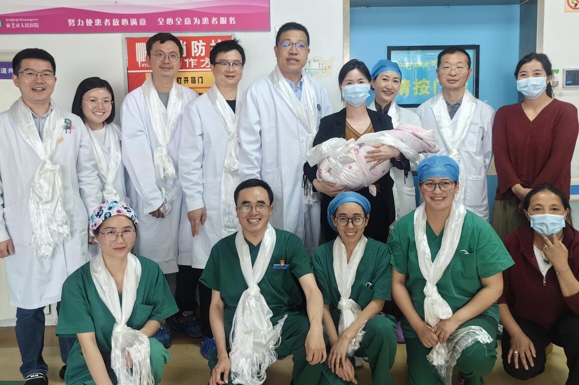 GLOBALink | Cross-regional medical aid to Xizang guards health on Roof of the World