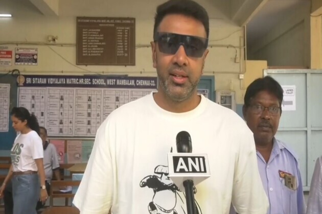 "Wanted to come and exercise my right": Cricketer R. Ashwin casts his vote in Chennai
