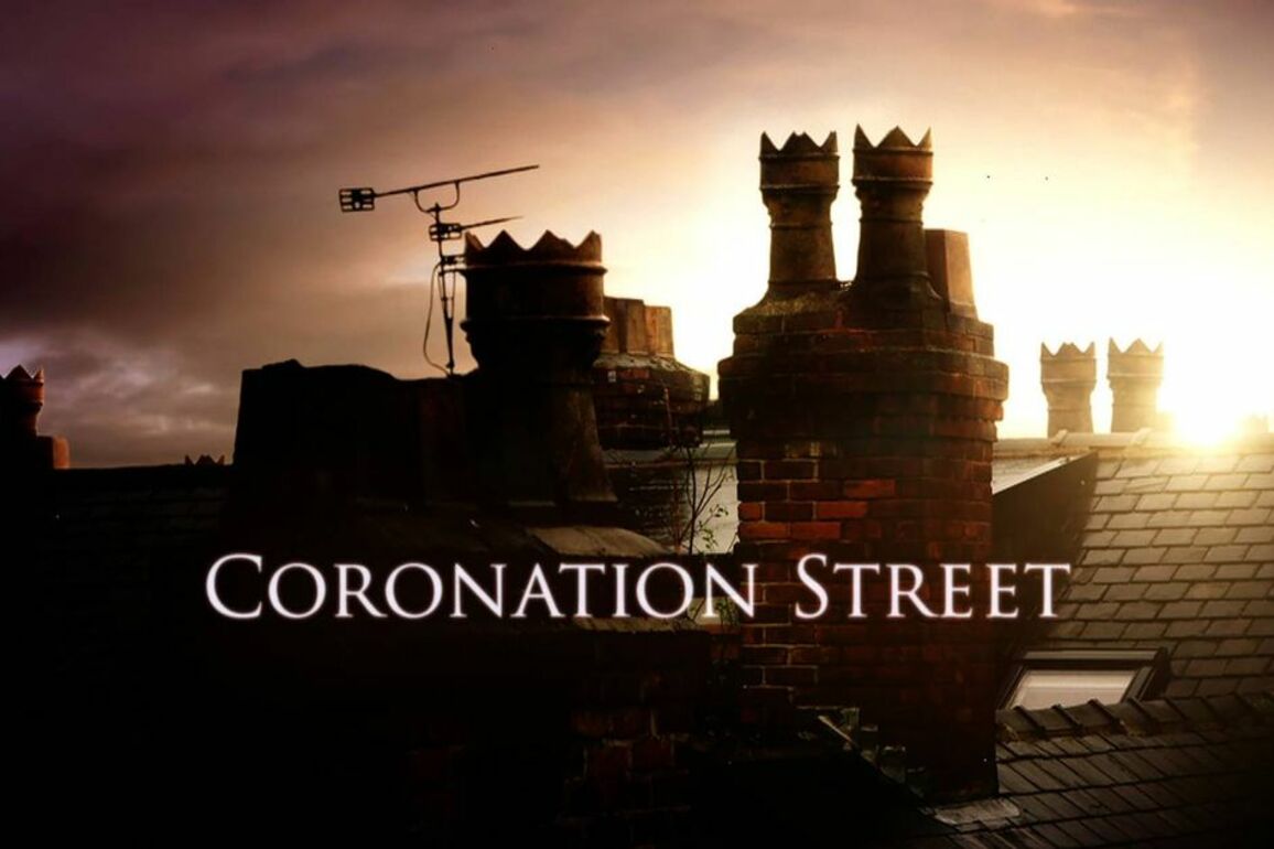 Coronation Street star says 'the secret is out' as he confirms he's leaving ITV soap