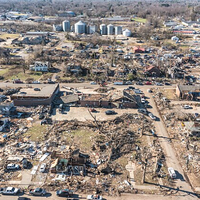 Severe storms kill at least 25 in Kentucky and Missouri