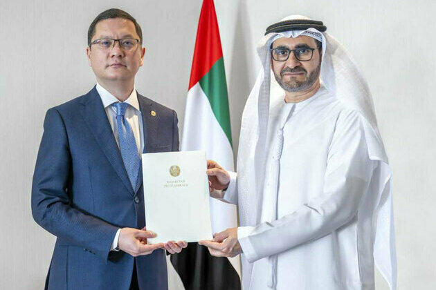 MoFA receives credentials copy from new Ambassador of Republic of Kazakhstan to UAE