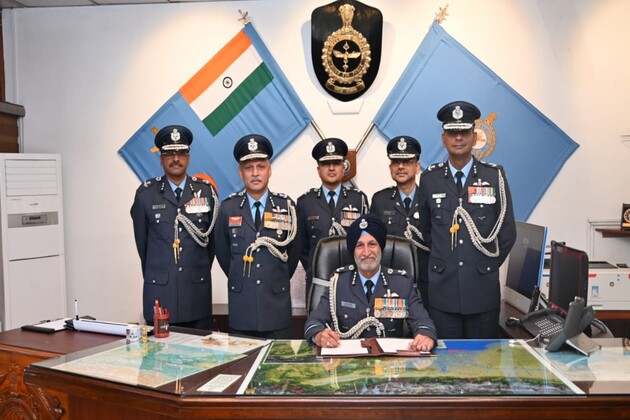 Air Marshal Inderpal Singh Walia takes over as Air Officer Commanding-In-Chief Eastern Air Command