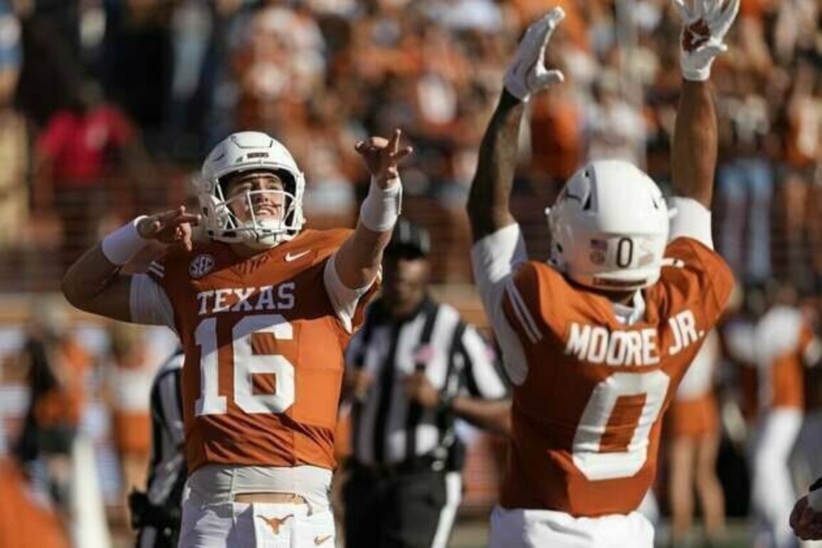 Arch Manning accounts for six scores as No. 17 Texas pastes Arkansas
