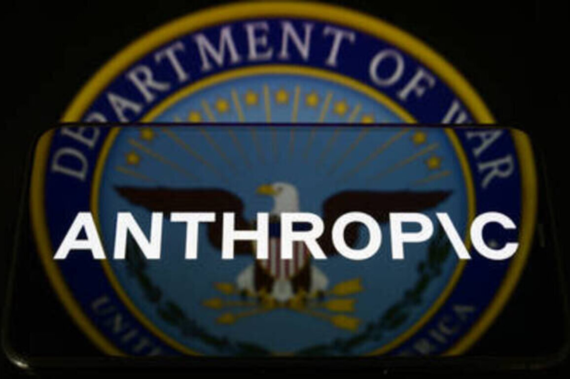Anthropic says no 'kill switch' in AI deployed by US military