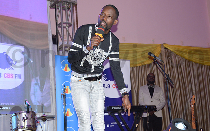 omedian ariachi had the guests in stitches during the event hoto by icholas ajoba