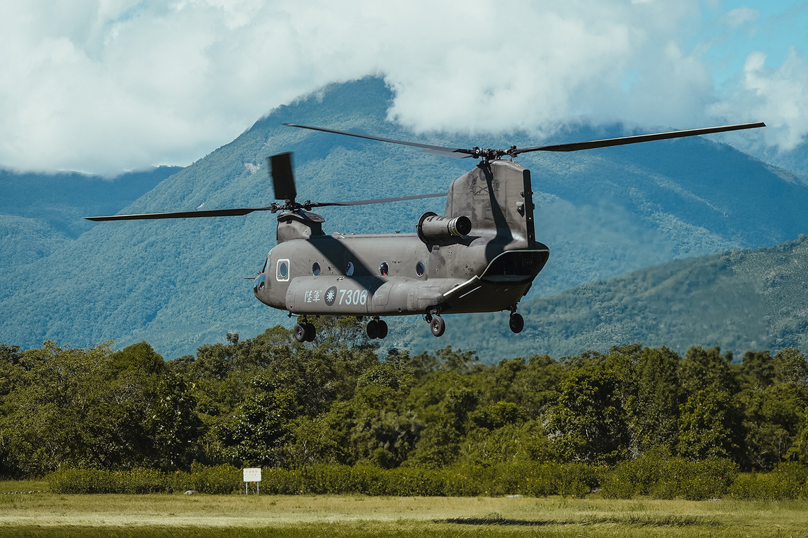Taiwan detects 10 Chinese aircraft, 6 vessels around territory