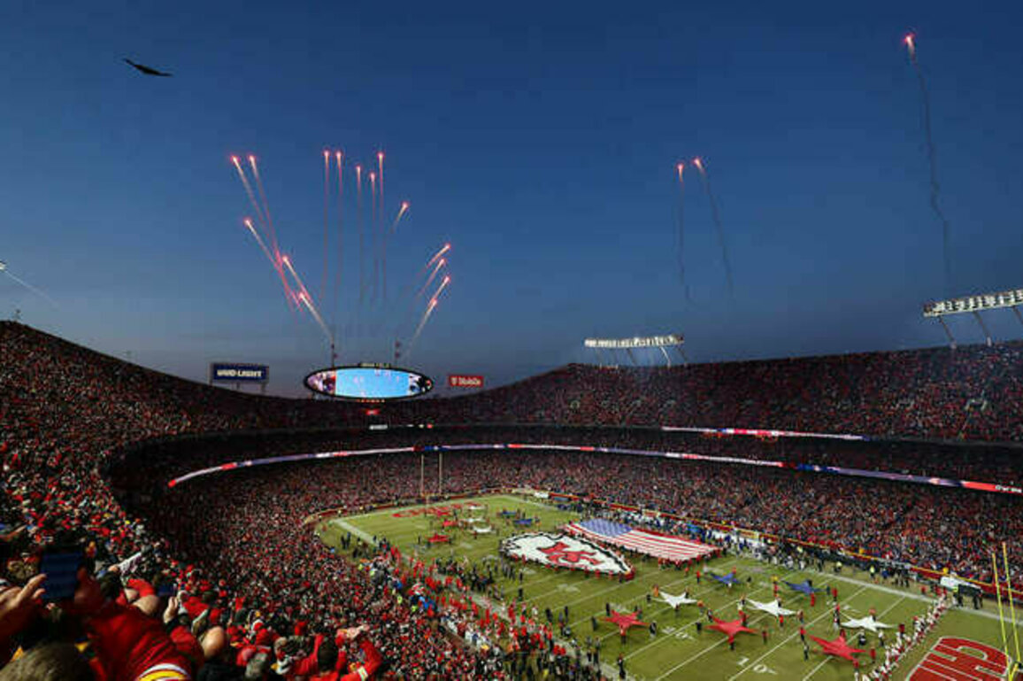 Here's a Look at the Chiefs' Prime-Time Slate in 2025