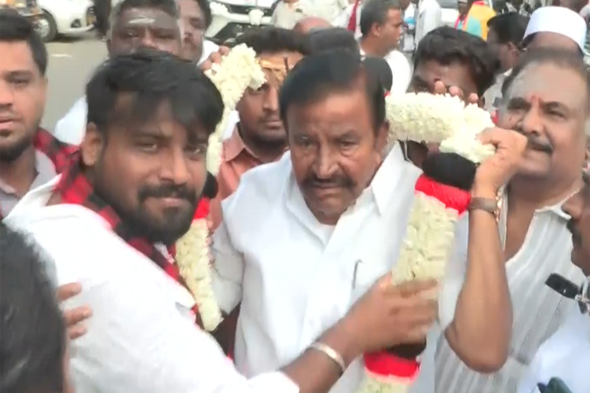 KN Nehru campaigns in Milaguparai with alliance workers ahead of Tamil Nadu polls