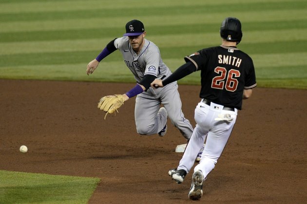 Rockies clobber Diamondbacks, 10-3