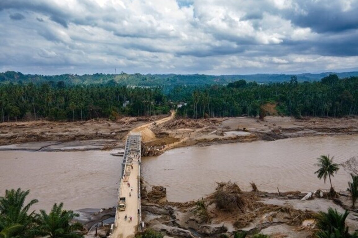 Indonesia flood death toll exceeds 1,000