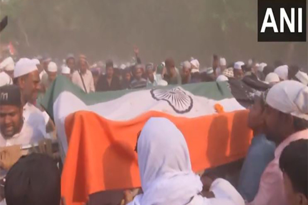 Bihar: Last rites of BSF Sub-inspector Md Imteyaz performed in his native village