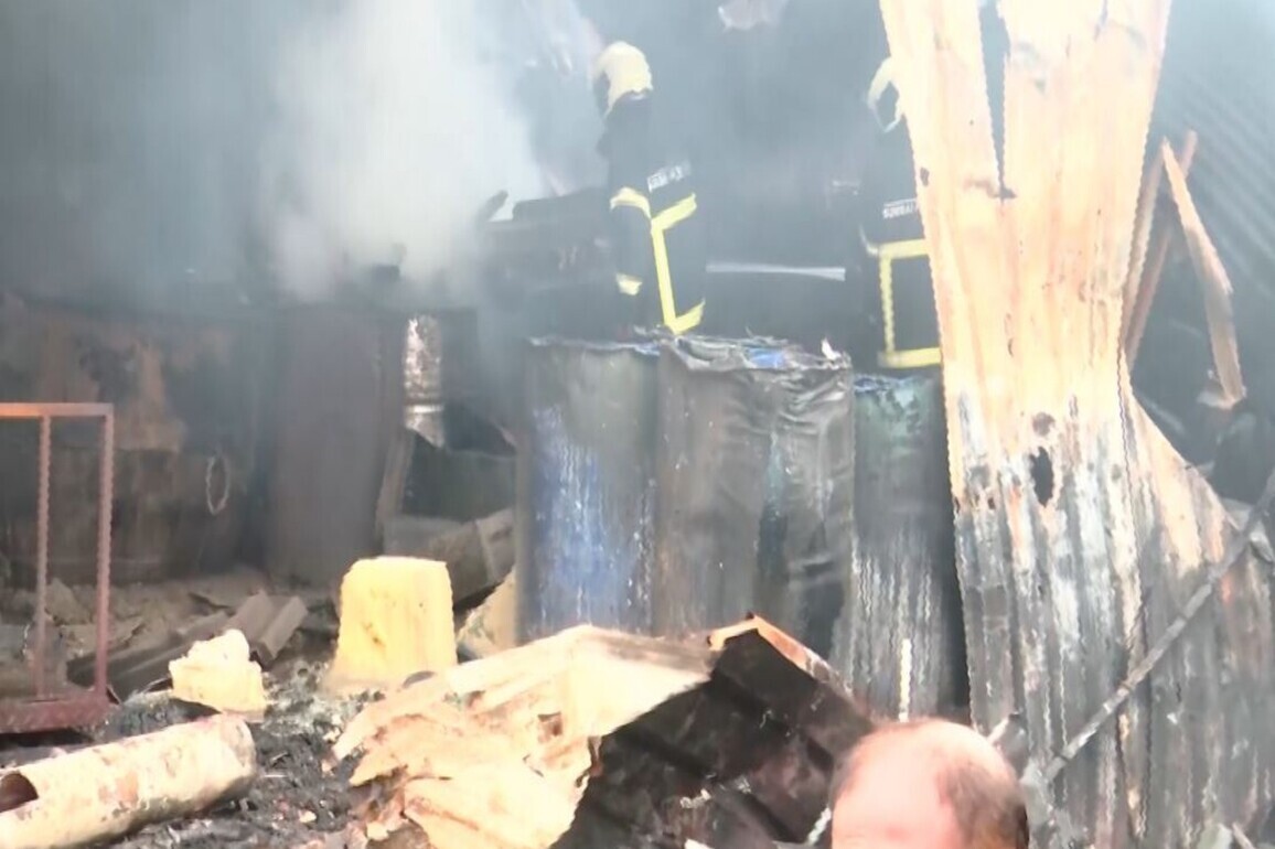 Fire breaks out at scrap shops in Mumbai's Mankhurd; no injuries reported