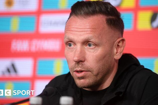 Craig Bellamy- Wales boss rejects club offers to commit to Euro 2028