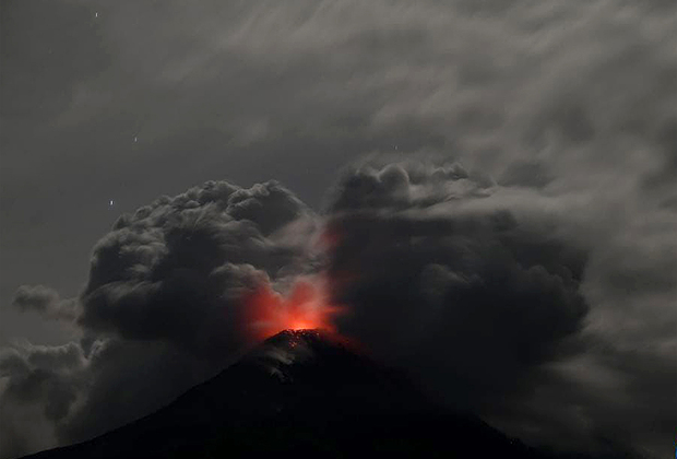 Indonesia's Mt. Lewotobi Laki-Laki eruption triggers evacuation, flight disruptions