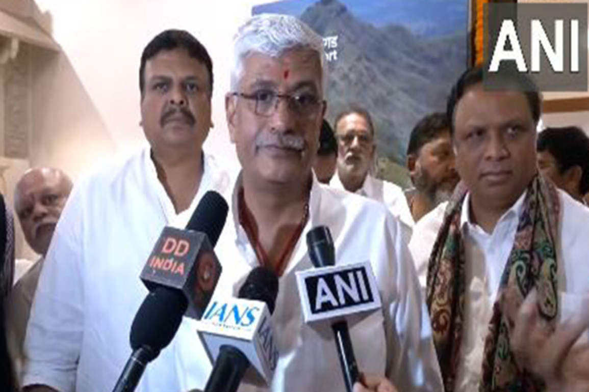 "India is in a cultural renaissance": Union Minister Shekhawat supports Maharashtra Govt on Islampur renaming