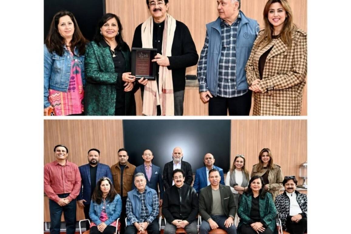 Sandeep Marwah Honoured with Prestigious Literature Award in Sydney