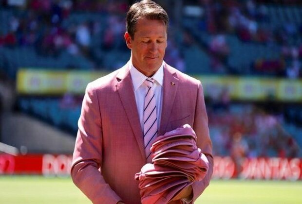 Glenn McGrath tests positive for COVID-19