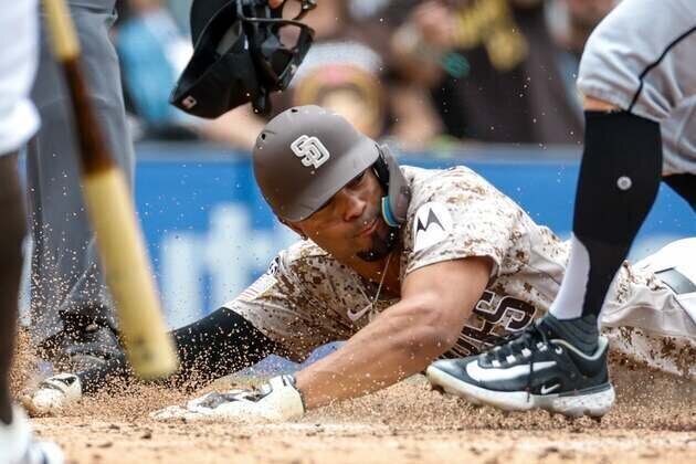 Xander Bogaerts' RBI single helps Padres' snap skid over White Sox
