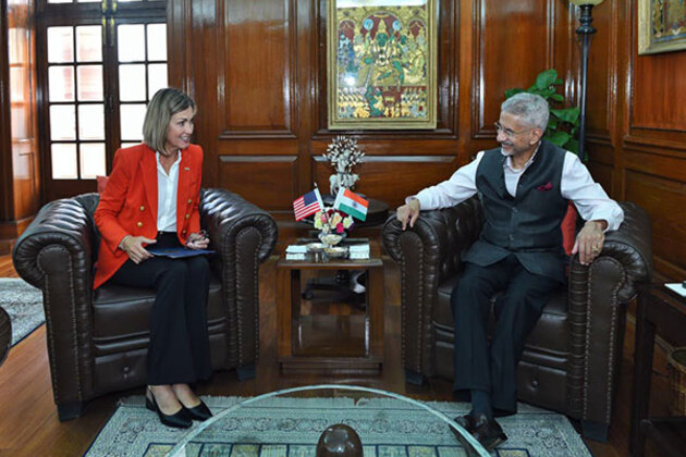 Jaishankar holds talks with Iowa Governor on India-US economic ties