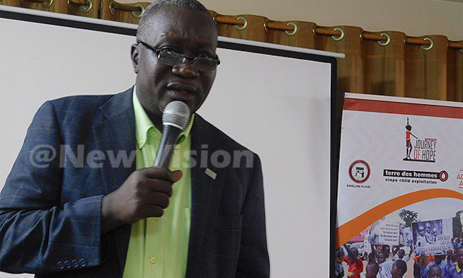 A renewed push to regulate transportation of children A renewed push to regulate transportation of children