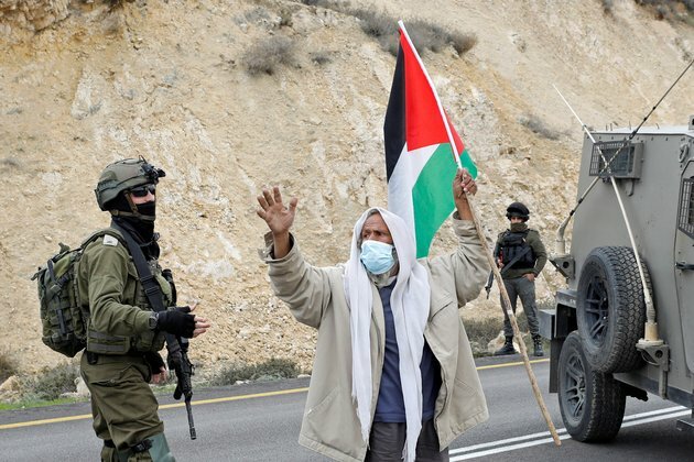 Israel OKs Hundreds of Settlement Homes in Last-Minute Push