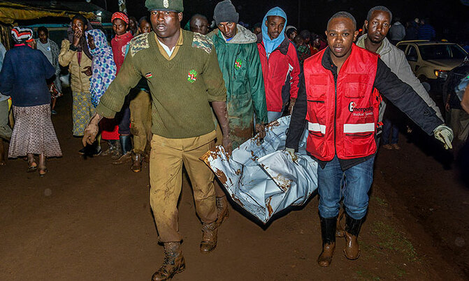 At least 41 dead as Kenya dam bursts At least 41 dead as Kenya dam bursts