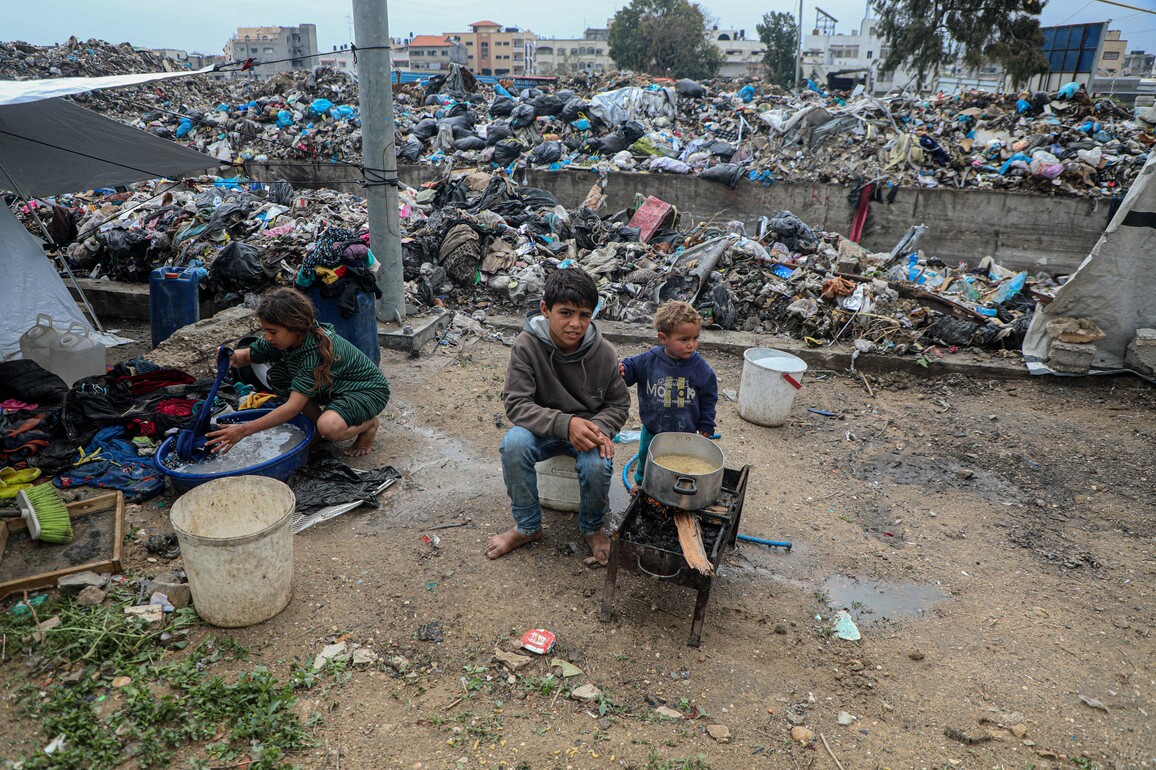 MIDEAST-GAZA CITY-DISPLACED CHILDREN