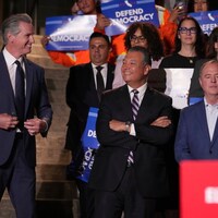 Editorial- Redistrict maps are absurd, so lets end this war