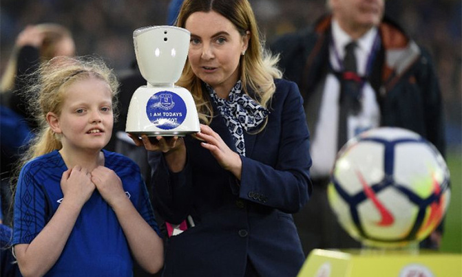 Robot helps seriously ill Everton fan make history Robot helps seriously ill Everton fan make history