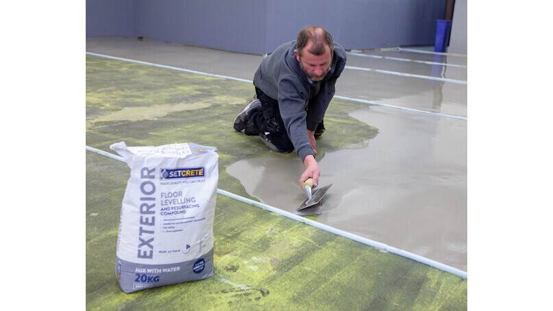 Setcrete Exterior Creates Showroom Finish for Garage Floor 