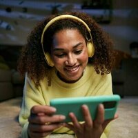Jejak karbon Spotify semakin besar sejak pakai fitur video musik