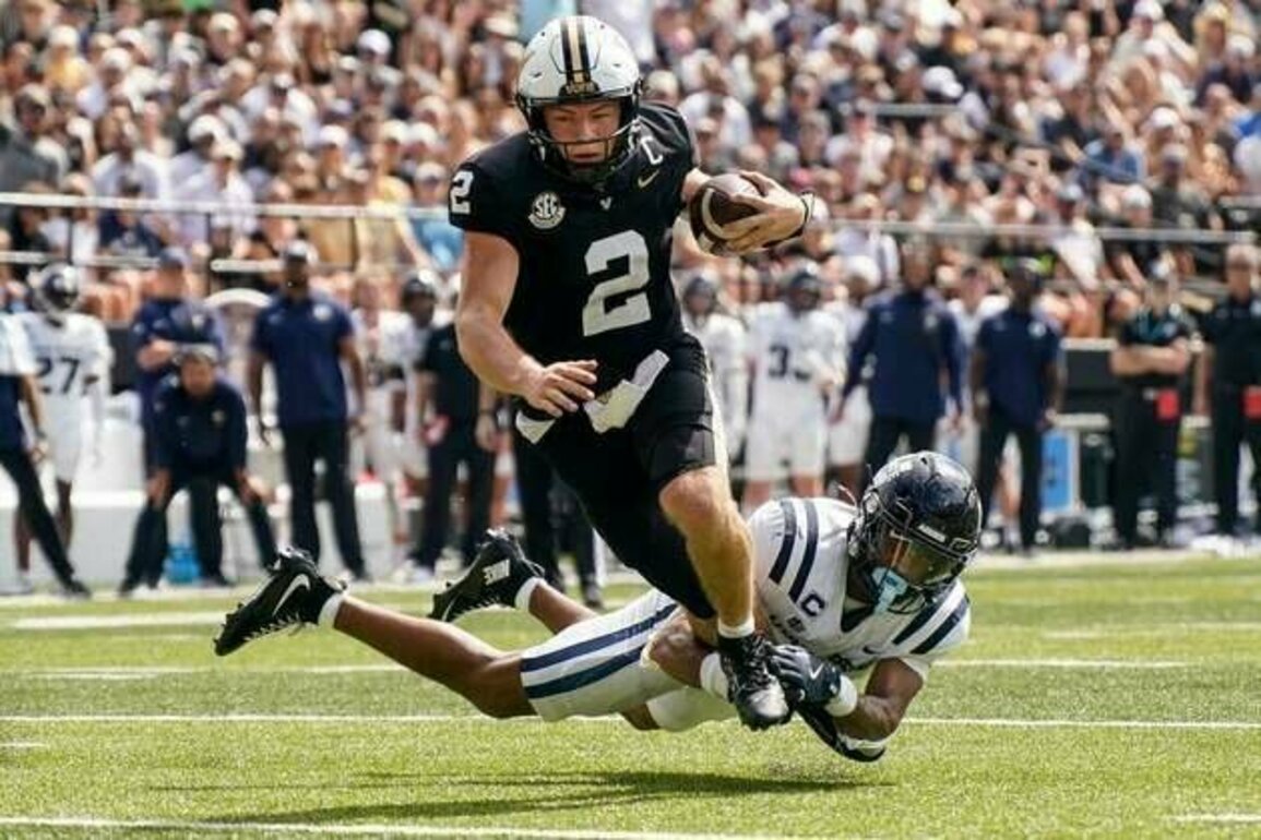 No. 18 Vanderbilt cruises past Utah State behind Diego Pavia's career day