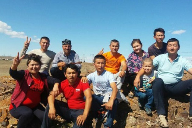 China Detains Family on Return From Kazakhstan as Mass Detentions Continue
