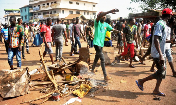 Two killed as Guinea teachers call off strike Two killed as Guinea teachers call off strike