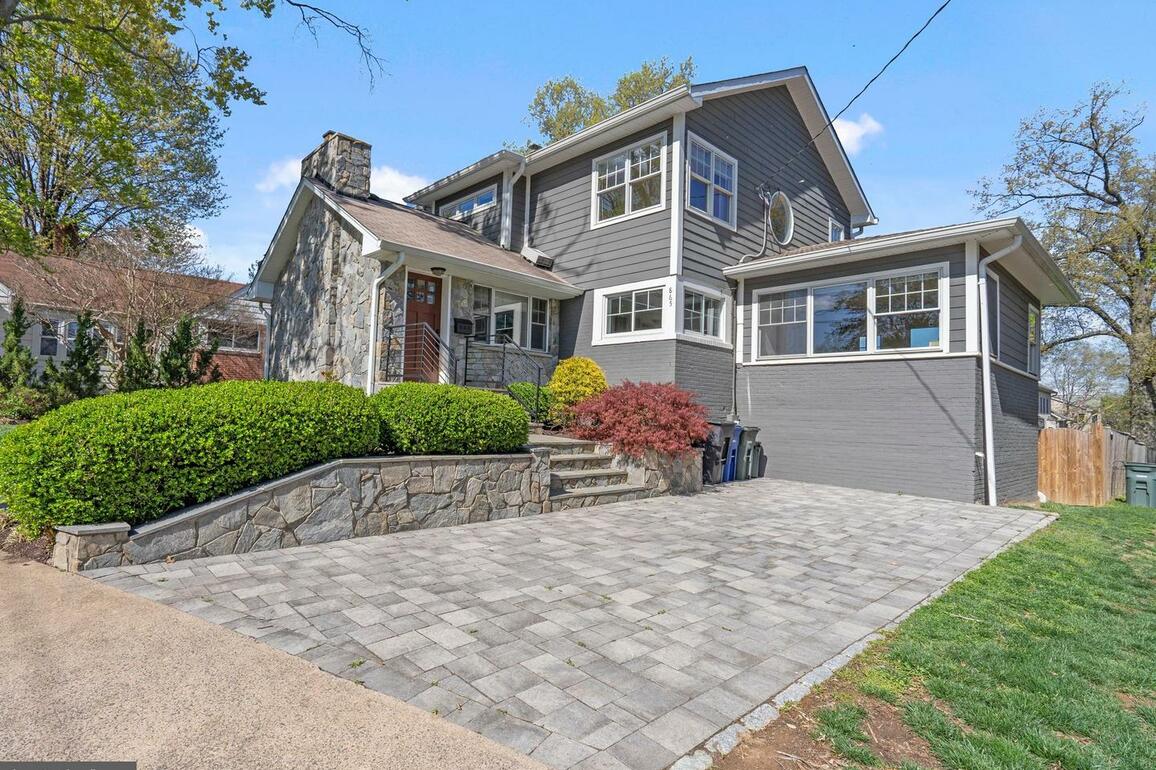 Open houses this weekend- June 6, 2025