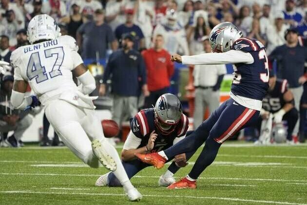 Patriots stun Bills on Andy Borregales' last-minute FG