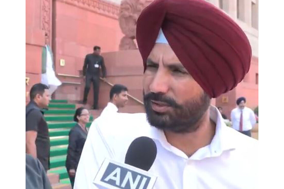 "PM should personally attend All-Party meeting on West Asia conflict," says Congress MP Amarinder Singh Raja Warring