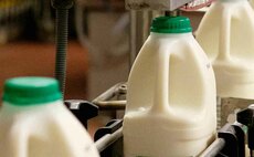 Retailers warned to expect milk shortages if prices do not rise