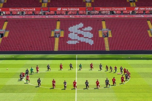 Liverpool players take a knee as tribute to George Floyd