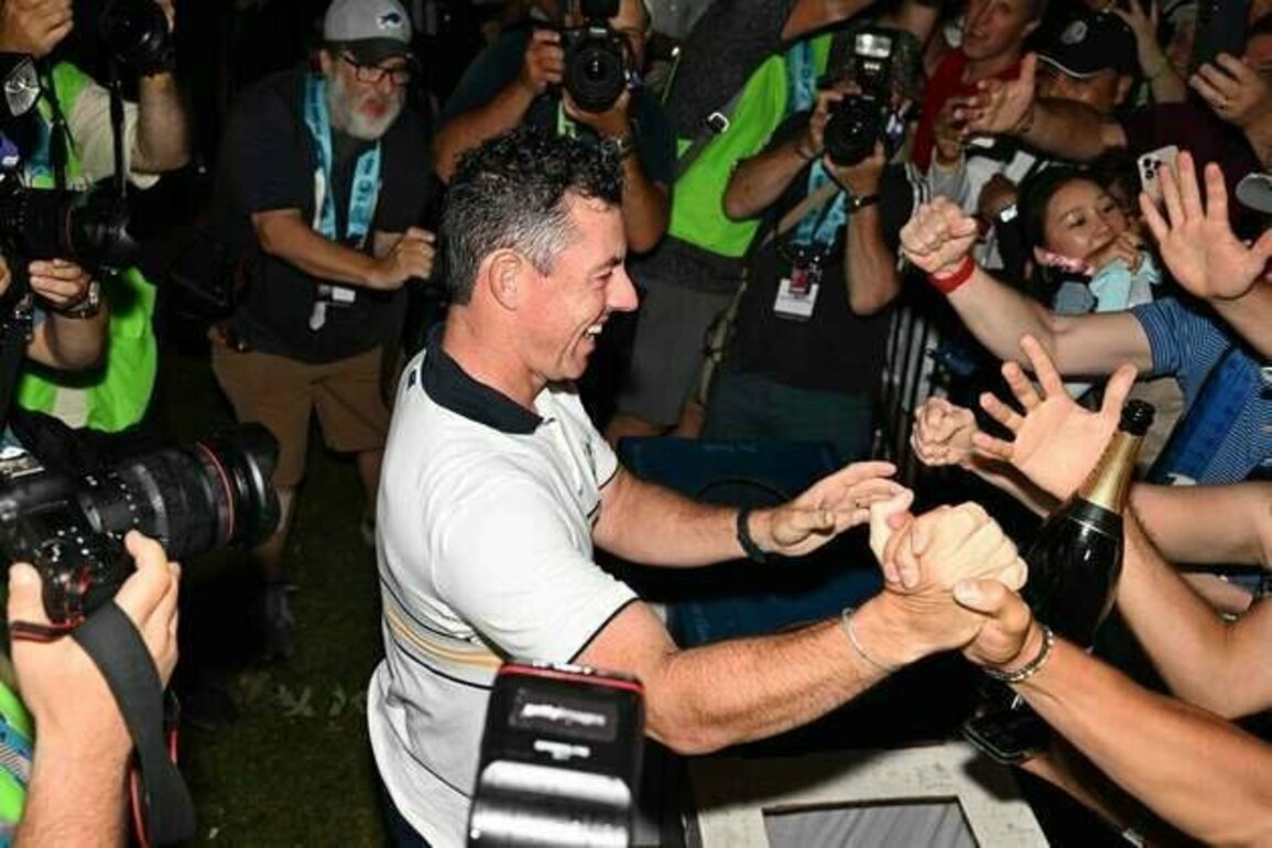 Paul Azinger: Rory McIlroy can't have it both ways with fans
