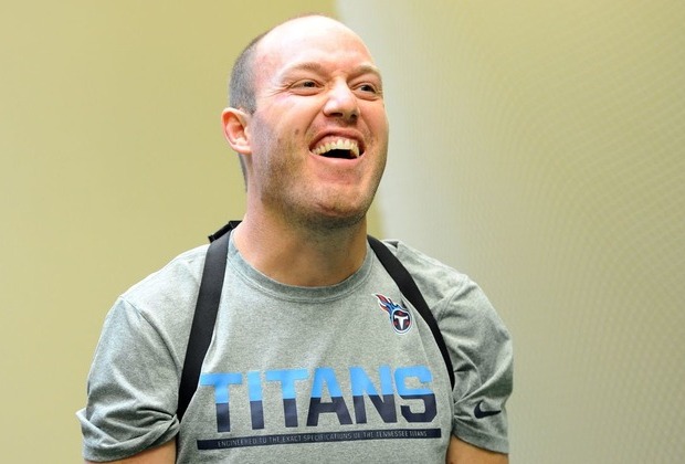 Former LB Shaw, who is battling ALS, named Titans captain