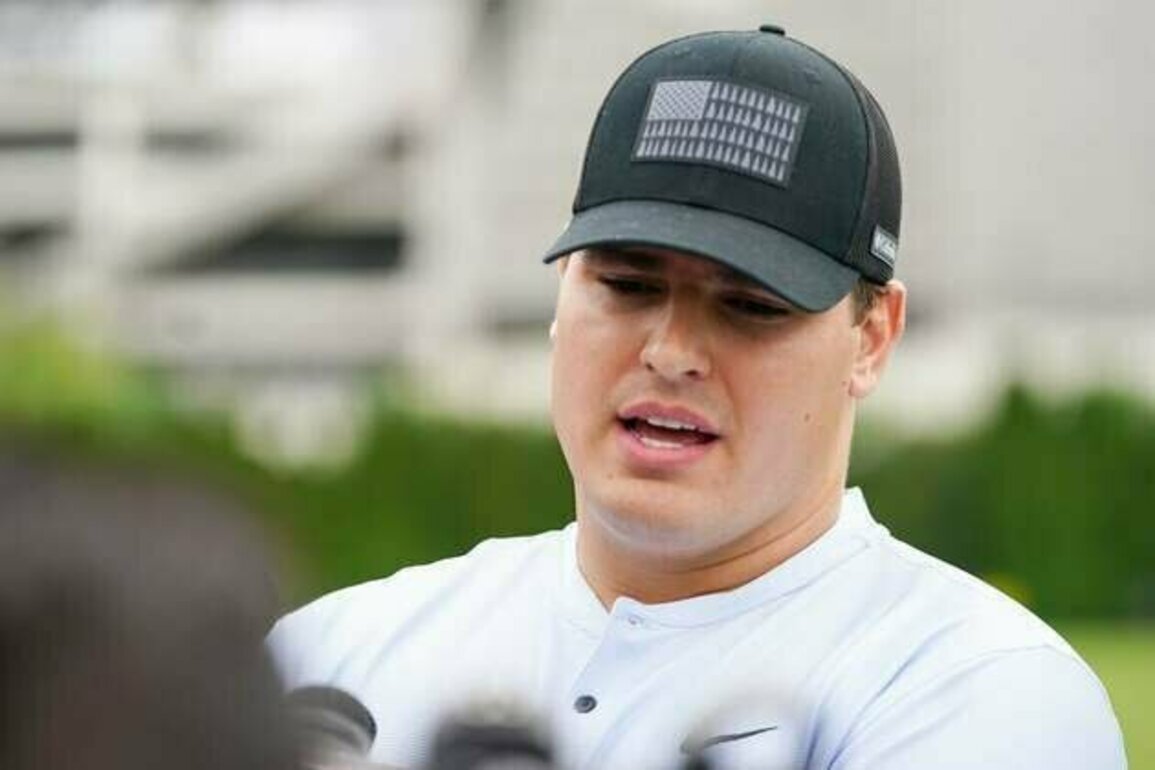 Trey Hendrickson away from Bengals amid contract impasse